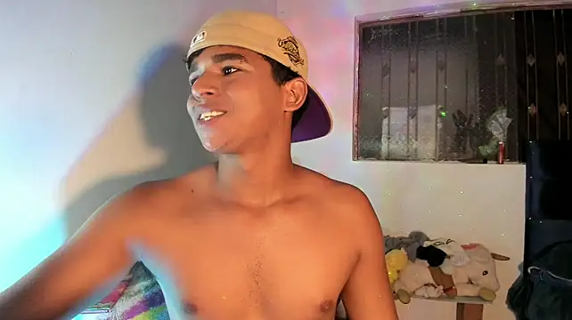 Chatroom XXX en direct de noah_smith02