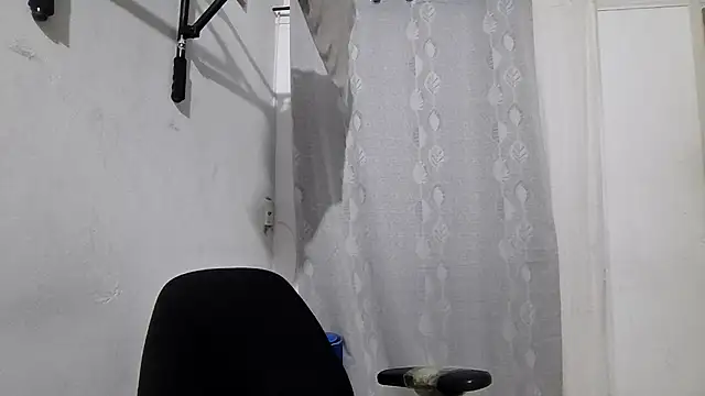 JBond007BBC élő XXX-chatje