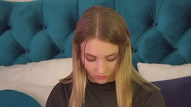 StacyEvances live XXX chat