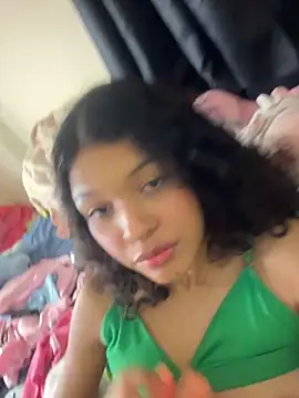 Chat XXX en directo de Sophiemoo_