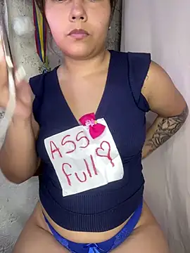 Danna_Nassty Adlı Modelin Canlı XXX Sohbeti
