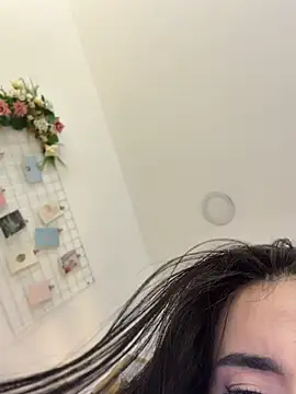 IvonneOwen Adlı Modelin Canlı XXX Sohbeti