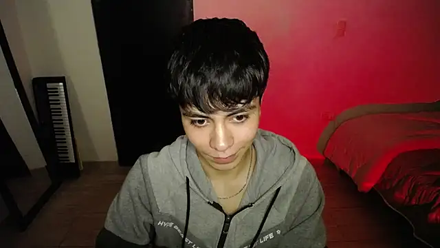 Chat XXX en directo de ThomTorr