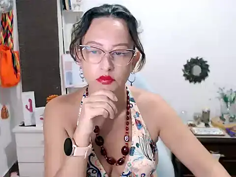 BOREAL_MOON Adlı Modelin Canlı XXX Sohbeti