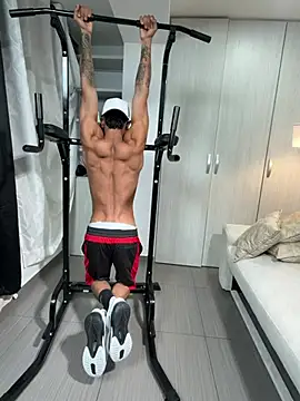 XXX chat uživo modela Paradise_boy__
