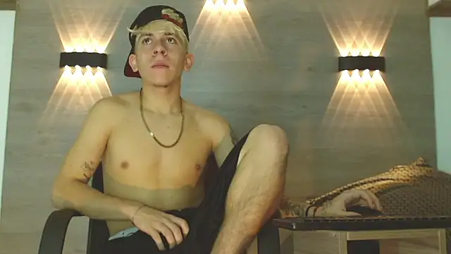 XXX chat uživo modela Gaeliitto