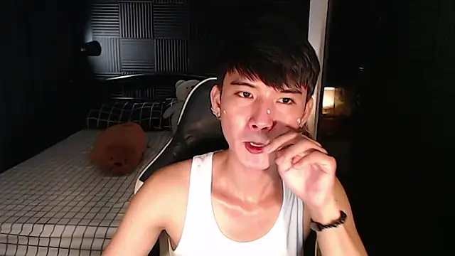 asian_dai Adlı Modelin Canlı XXX Sohbeti