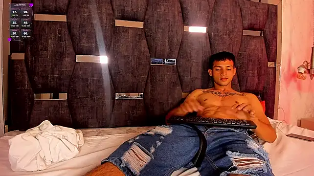แชท XXX สดของ JaredTorres_