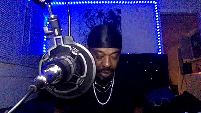 BigDaddyDy Chat XXX live