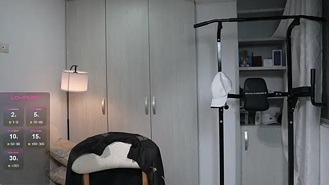 Paradise_boy__ Chat XXX live