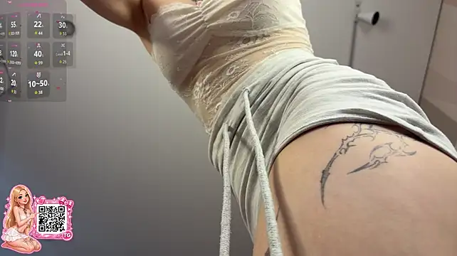 BlondieSixSeven's Live XXX Chat