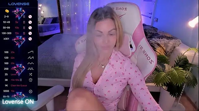 Chat +18 de AdeleRoberts ao vivo