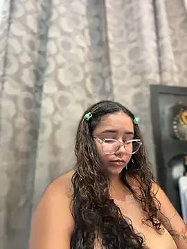 CurlyGirl_1's Live XXX Chat