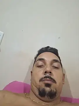 Show de Paugostoso2222 na webcam