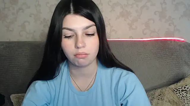 KisaModeln Live XXX chat
