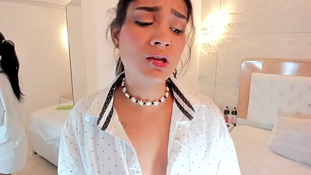 NINAMARTINS Live XXX Chat