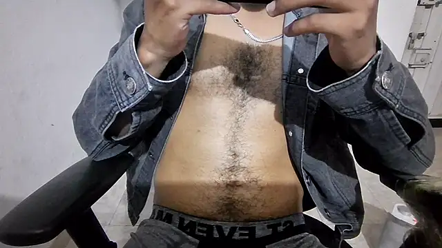JBond007BBC élő XXX-chatje