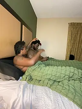 Tattedupdek's Live XXX Chat