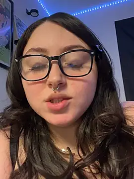 Czat XXX na żywo – Evemeqt