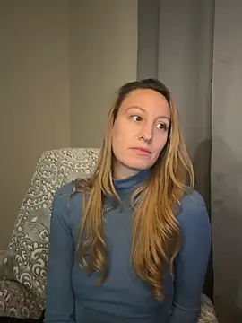 Anne-Laurent Adlı Modelin Canlı XXX Sohbeti