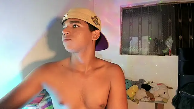 noah_smith02 live XXX chat