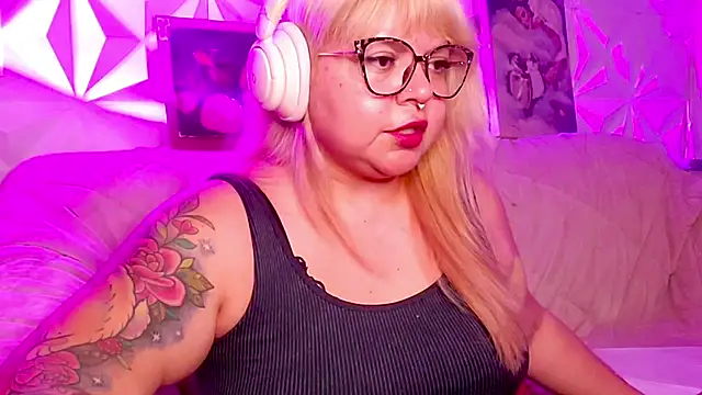 Satyn_dolln Live XXX chat
