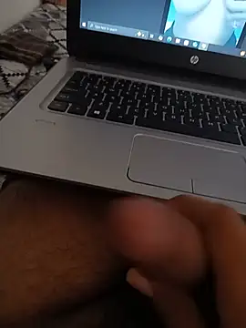 Pokazy przed kamerką – Bhargav_patel12