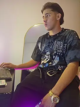 Czat XXX na żywo – sam_vitali