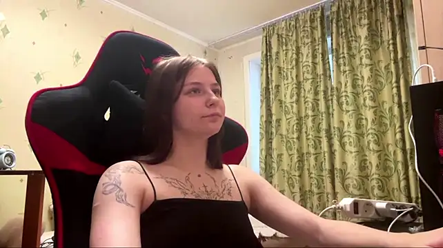 UnicumCute's Live XXX Chat