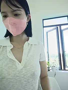 Emma_Linh Adlı Modelin Canlı XXX Sohbeti