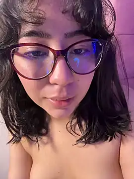 anni_ross Adlı Modelin Canlı XXX Sohbeti