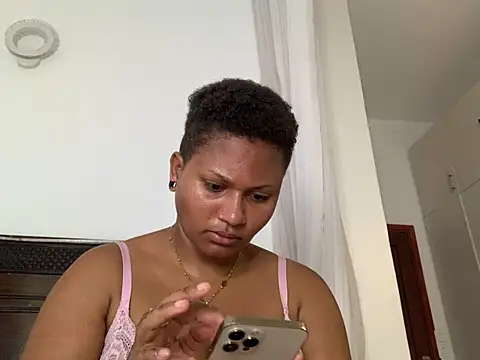 Chat XXX en directo de madelltheebony