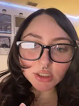 Evemeqt - Sloppy Wall Dildo Suck ticket show
