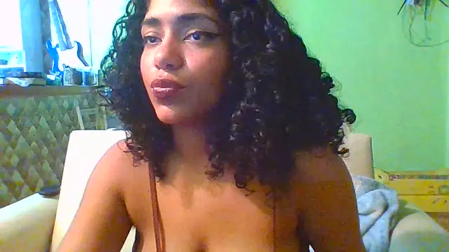 Chat +18 de savanahottie ao vivo