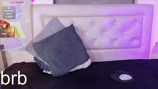 Czat XXX na żywo – Kim_Adrien