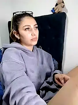 AliceTeenager___ লাইভ XXX চ্যাট