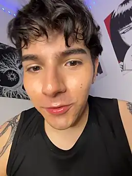 Chat +18 de MiloAngell ao vivo