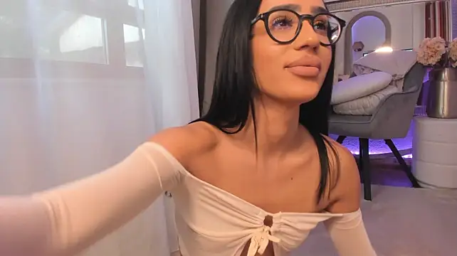 Онлайн чат XXX ChloeObril_