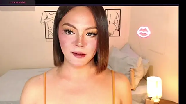 AmberMoorets Adlı Modelin Canlı XXX Sohbeti