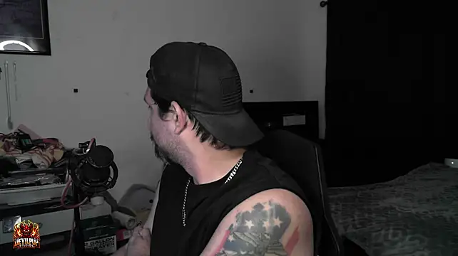 Онлайн чат XXX DevilPup75_