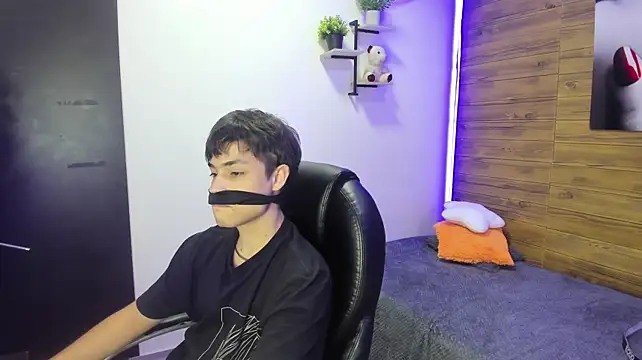 ivan_cooperのライブXXXチャット