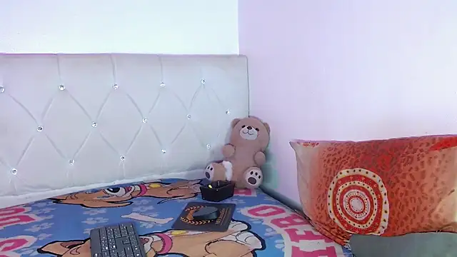 Angel_foxc13 现场XXX聊天