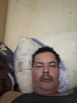 הופעת וובקאם של justN69