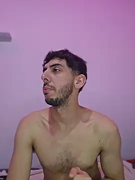LeoyNicky98 Adlı Modelin Canlı XXX Sohbeti