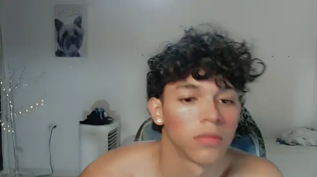 Chat XXX en directo de FUNNY_DICK_