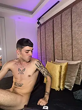 Chat XXX ao vivo de NikoStone_