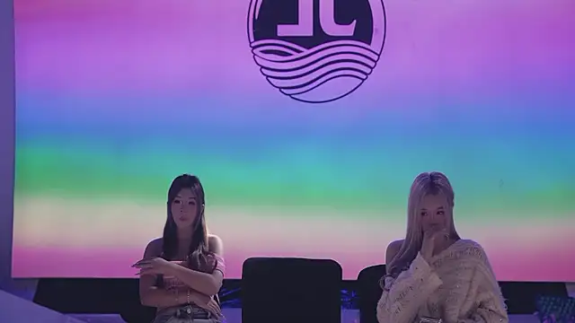 צ'אט XXX בשידור חי של Sw-001