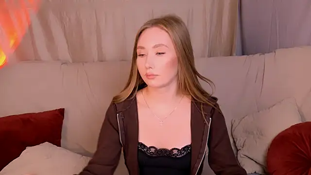 EllyColins Adlı Modelin Canlı XXX Sohbeti