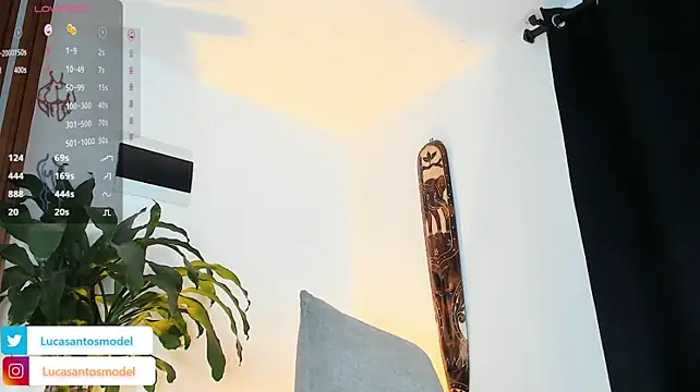 Chat +18 de lucasanto_ ao vivo
