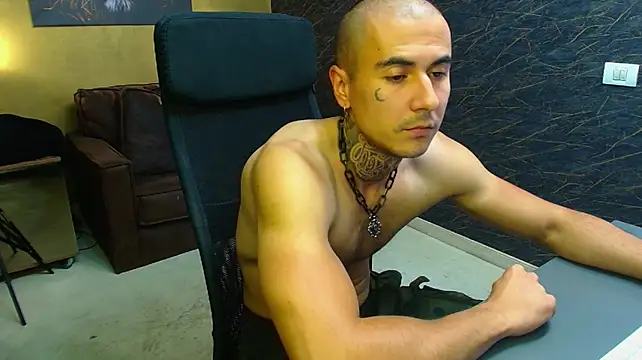 RomeoBodhi Live XXX-Chat